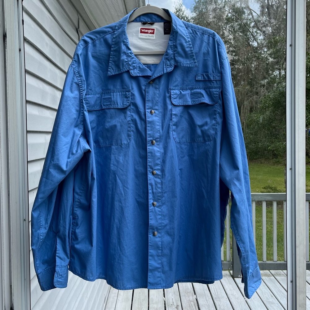 Wrangler 3XL Mens EUC Blue Button Down Long Sleeve Shirt